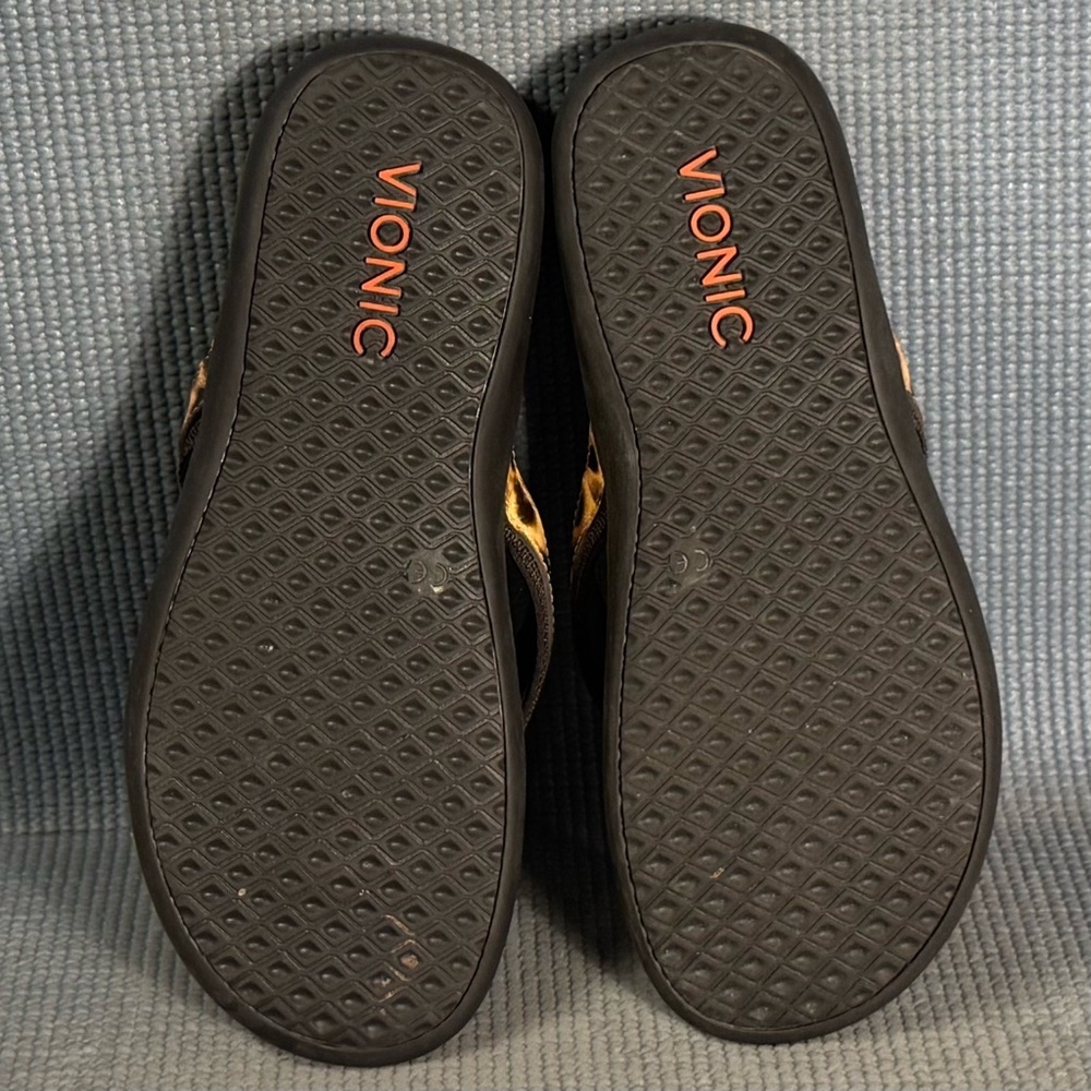 Vionic Women’s Tide‎ II Brown Leopard Print Arch Support Thong Sandals Size 8 - Picture 8 of 9